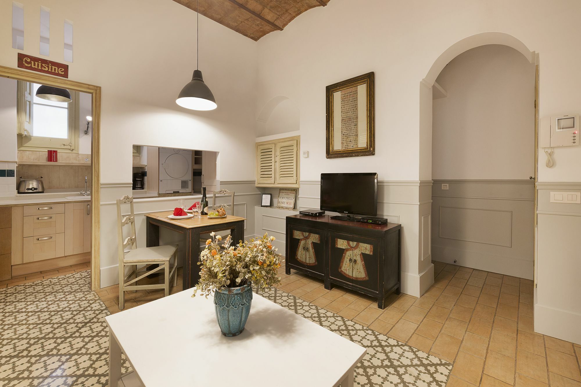 Palace Gracia Nextdoor Apartment *